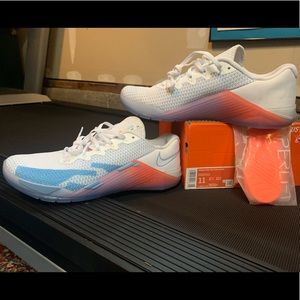 NIB NIKE Metcon 5